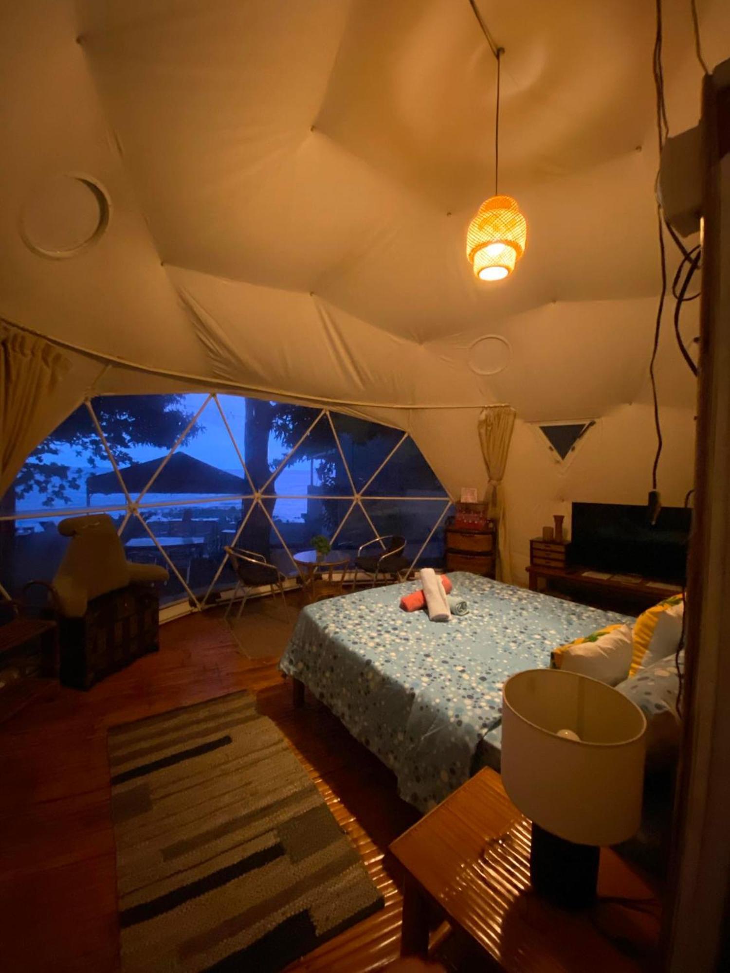 Glamping Dome Dauin Beach Resort Exterior photo
