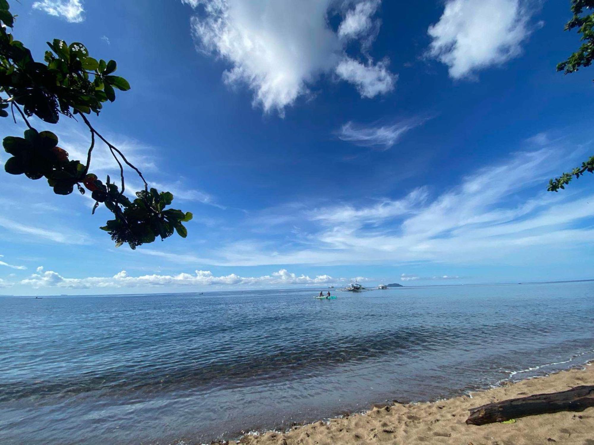Glamping Dome Dauin Beach Resort Exterior photo